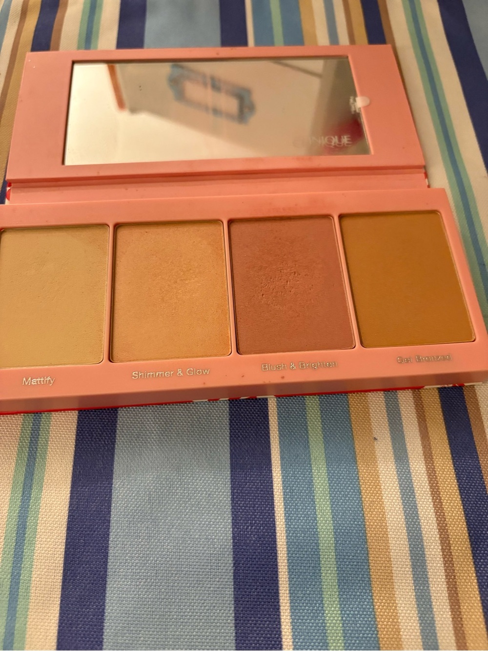 Lot of 4 Clinique Face and Eyeshadow Palettes and Primer - Picture 3 of 14
